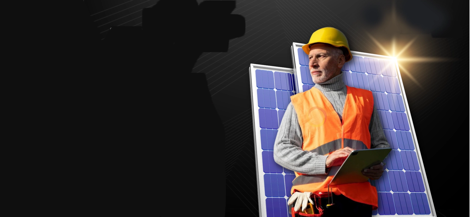Técnico da Renovee Solar ao lado de painéis fotovoltaicos
